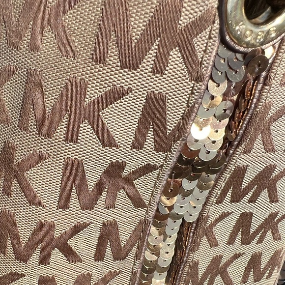Michael Kors Brown and Tan Signature MK logo Tote with adjustable straps - Picture 14 of 15